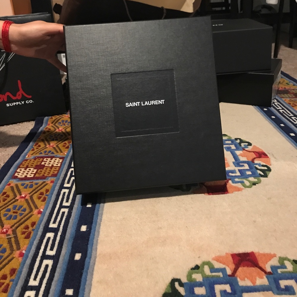 Box on sale❤️❤️❤️